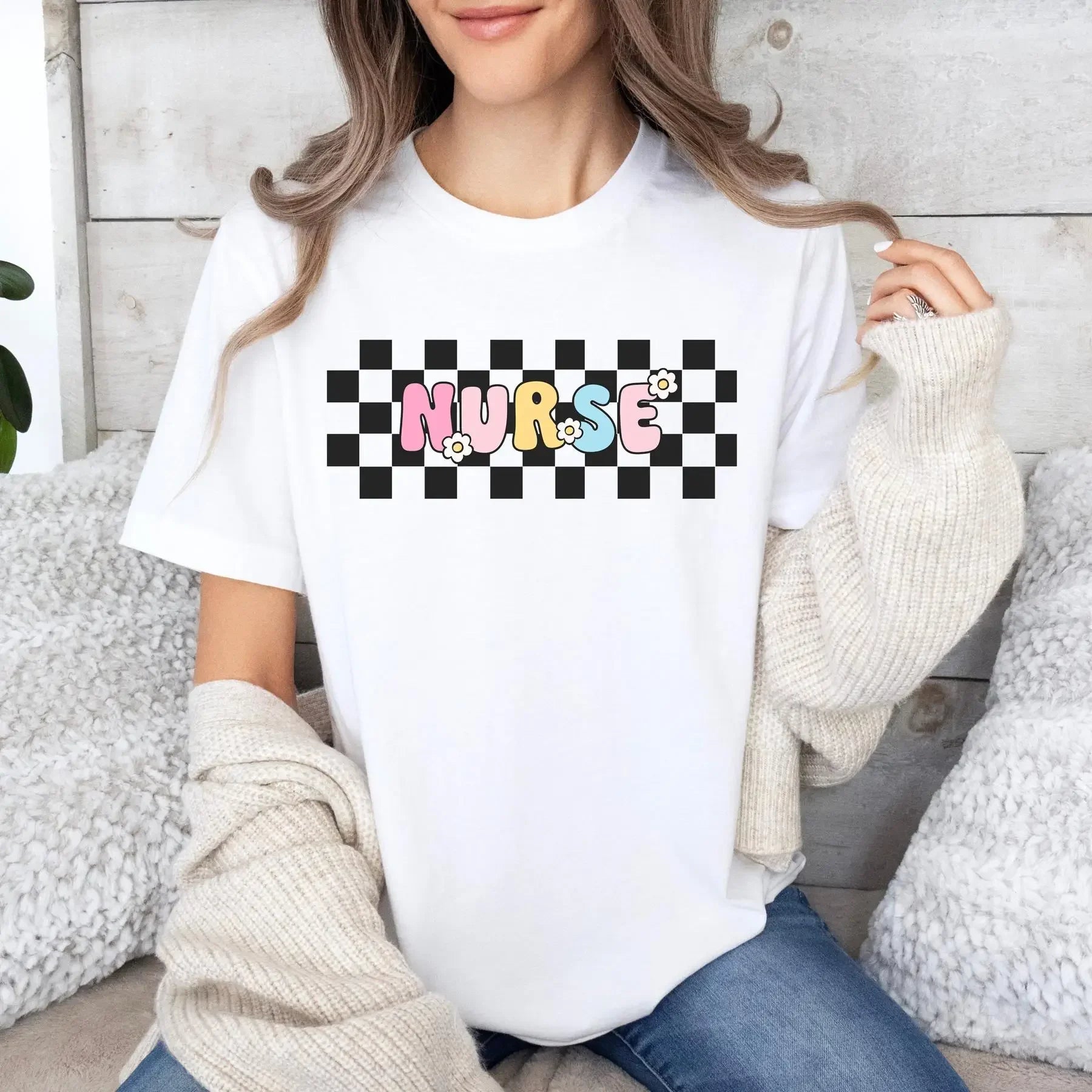 Nurse T Shirt Retro Checkered Nursing Student Graduation Practitioner Groovy Flower